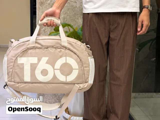 جنطة T60 العملية والأنيقة جنطة متعددة الاستخدامات، تجمع بين الستايل العصري والسعة العملية، مناسبة لل
