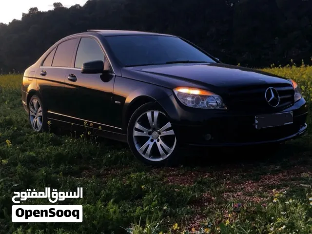مرسيدس w204 مديل 2010 برخصة طراز Avantgarde مطور 1800 بنزين ( تيربو ) فحص نضيف بسعر الحرق