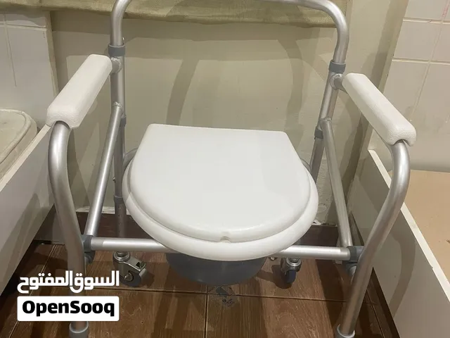كرسي حمام لكبار السن او مرضى او ذو الاحتياجات الخاصة