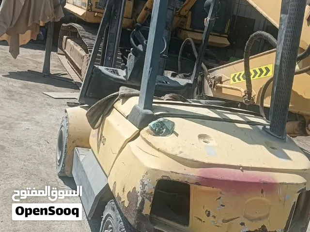 للبيع فورك لفت 3 طن
