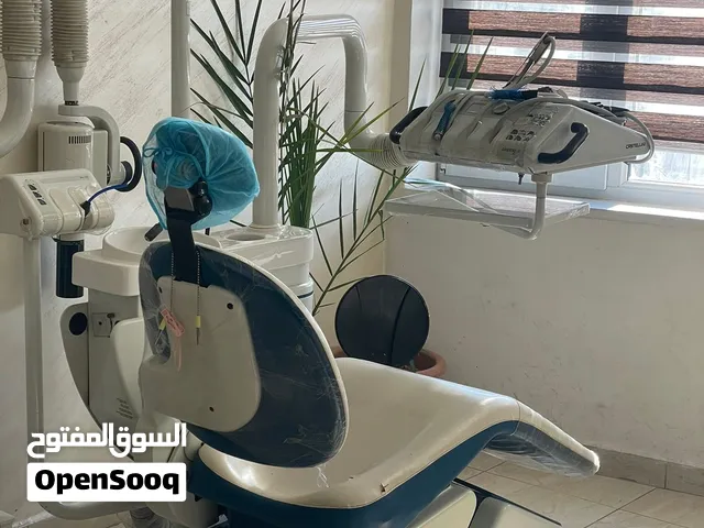 عيادة اسنان جاهزة بالمعدات