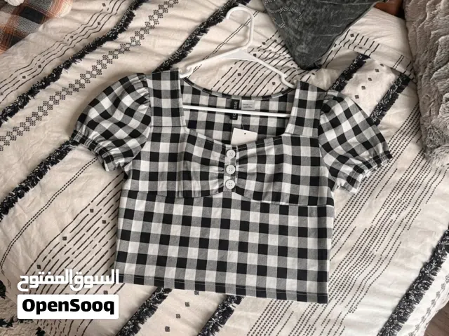 التوب المربعات الأبيض والأسود (Gingham Top)