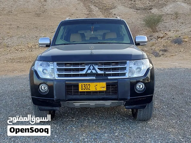2010 ميتسوبيشي باجيرو GLS