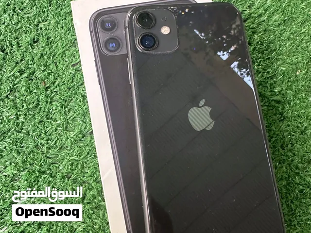 Apple iPhone 11 128 GB in Doha