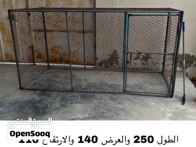 قفص حديد شبك مع باب نظيف تم تخفيض السعر من 35 الى 28 موجود في البريمي
