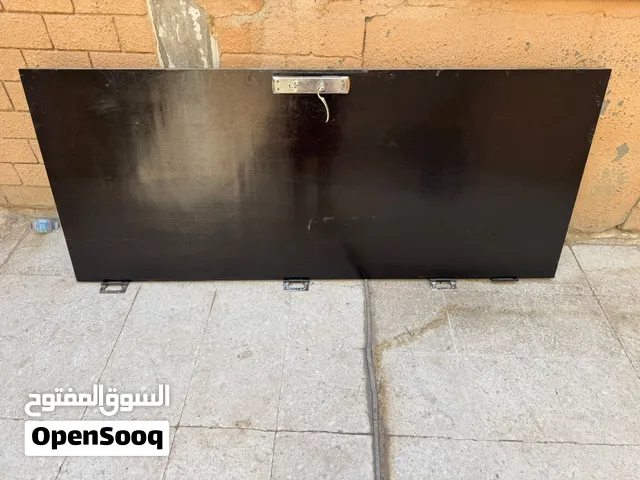للبيع باب خشب