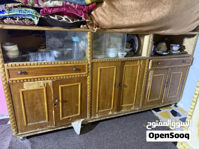 غراض لبيع دواشك جربايه وبوفيه وميز مرايه  وميز بلازمه وبراد اقره وصف