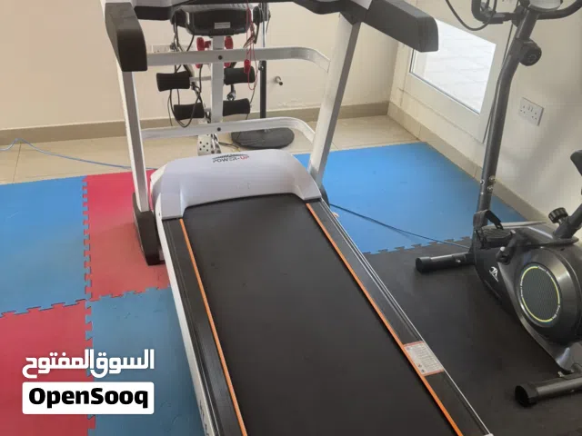 4 معدات رياضيه بحالة ممتازة براندات متميزه مثل power Up
