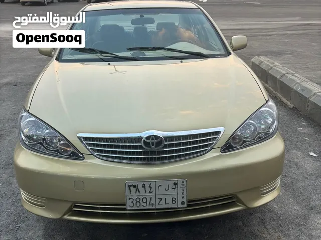 كامري XLi موديل 2003 قير عادي للبيع