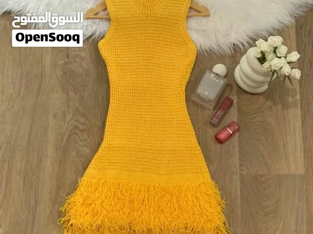 فساتين التريكو الفاخرة بموضة الأهداب