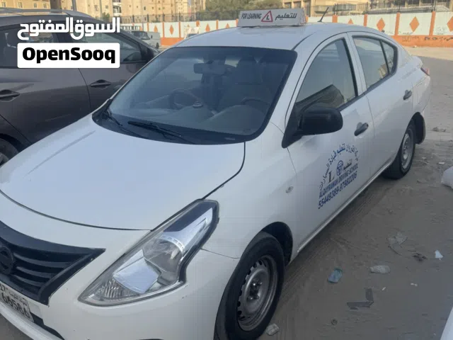 شركة القيروان لتعليم قيادة السيارات خاصة وعامة.  مدربين ومدربات الاتصال علي