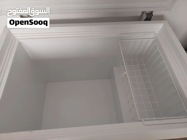 فريزر كبير استخدام شهرين فقط فى الضمان