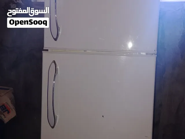 ثلاجه مستخدمه ثلج نظيفه للبيع دمنه خدير