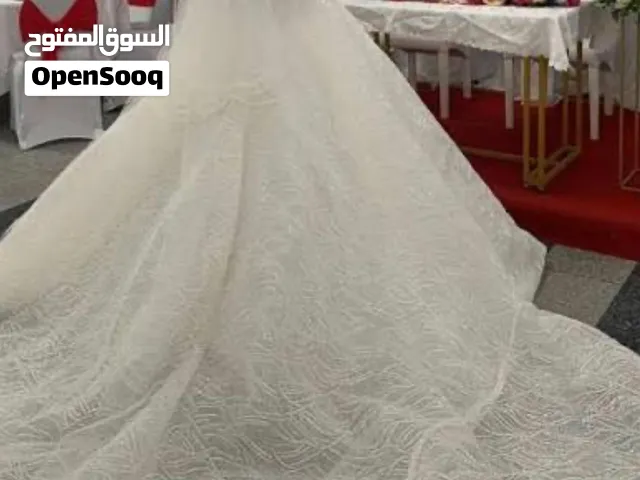 فستان زفاف
