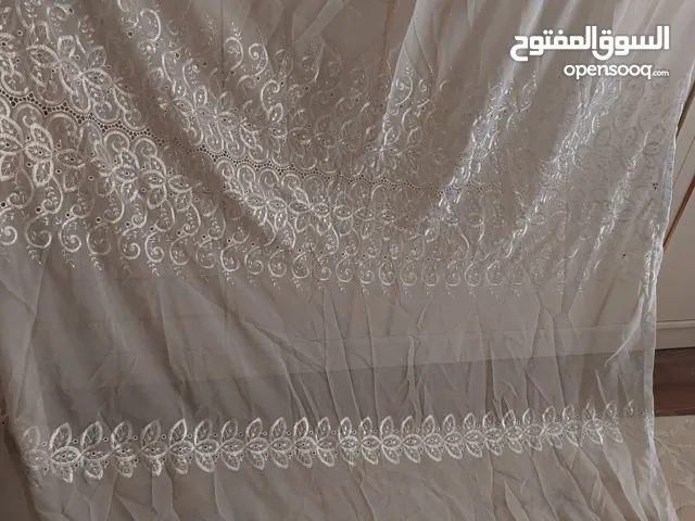 ستارات شيفون شبه جدد..للبيع