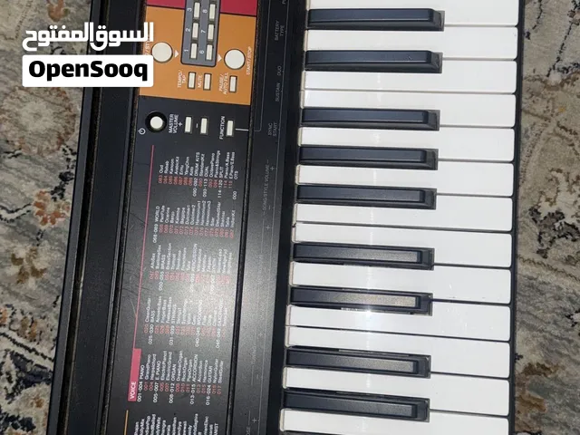اورق (Yamaha PSR-F51) للبيع