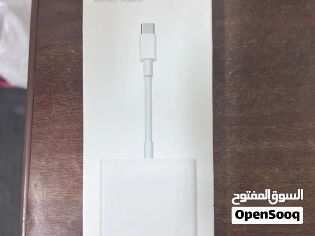 وصلة Apple الأصلية USB-C Digital AV Multiport Adapter (HDMI + USB + USB-C)