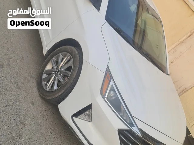 Hyundai Elantra 20 model for sale