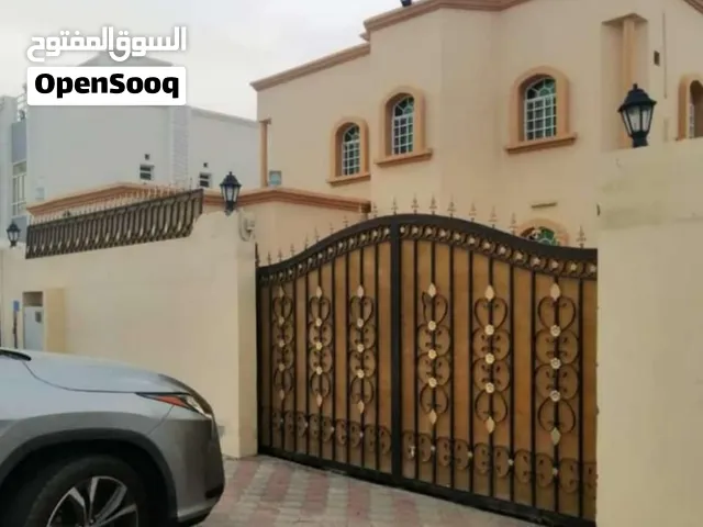 بيت في الدور الثاني غرف كبيرة نظيف العامرات مقابل مسجد خالد ابن الوليد ومدرسة احمد بن سلطا