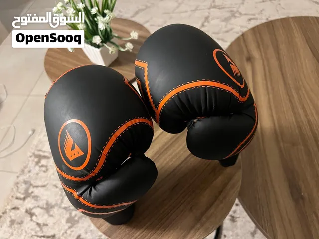 قفاز كيك بوكسينج جديد