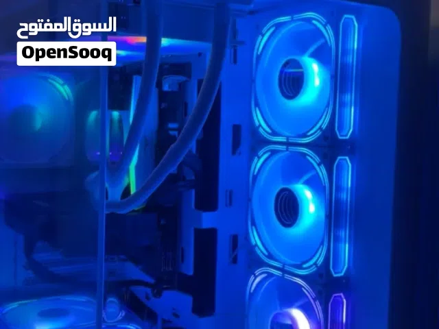 بيسي مب ناقصنه شي و بيفجك من وايد أشيا  السعر 5000 ويا  شاشتين وطاوله هايدروليك و مايك و سماعه 6000