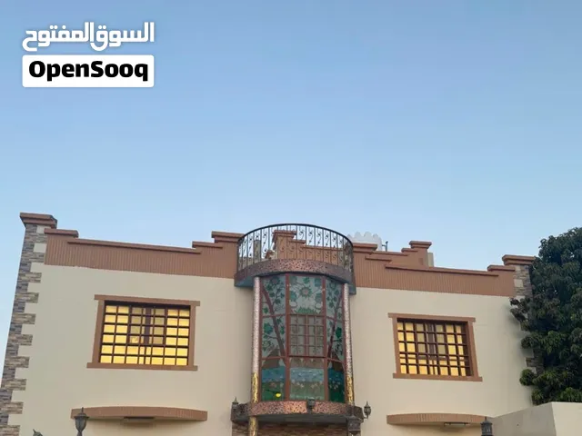 غرفة  للإيجار في المعبيلة الصفا هايبرماركت والقبائل وشارع النزهة للموظفات/العوائل/الطالبات