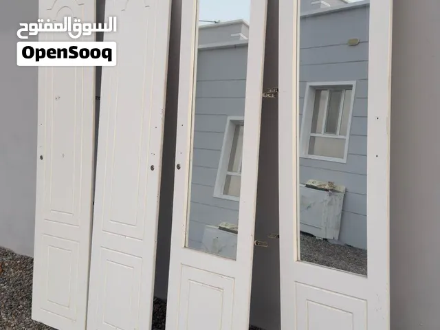 كبات كبير ابيض نظيف من لديه الرغبه بشراء هذا الحجم كبير اربعه باب