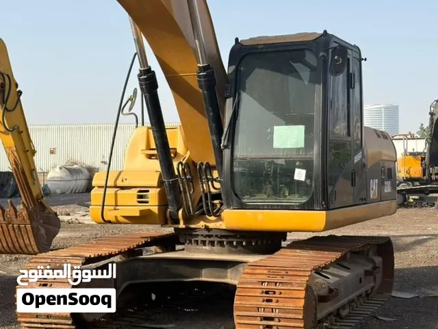 CAT 320D 2011 Fresh Import best condition never used in Dubai