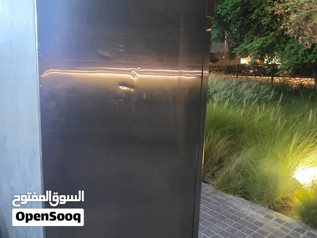 ثلاجة تجارية قائمة باب واحد مصنوعة من الاستانلس ستيل (Commercial Stainless Steel Upright Single Doo
