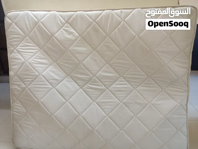 للبيع فرشة مزدوجة نوع ممتاز