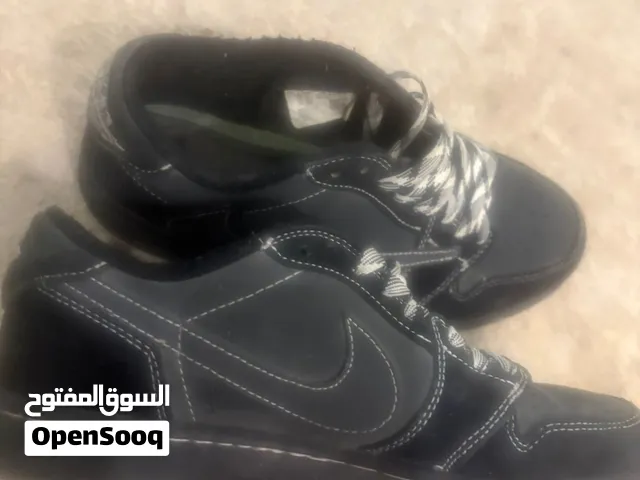 شوز ترافس سكوت ماستر مستعمل