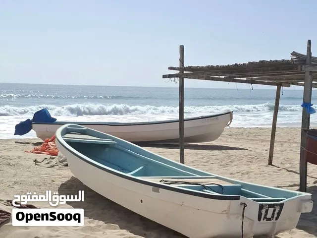 قارب ياماها ياباني خفيف جدا جدا 18 قدم مع مكينة ياماها 40 ب 800 ريال  لطفاً الجادين فقط