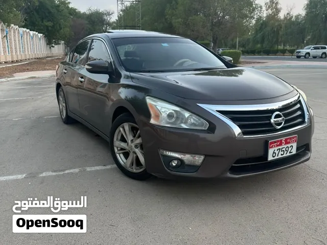 نيسان التيما 2013 رقم واحد /واحد   SL تشغيل عن بعد ، فتحة سقف ، نقطة عمياء   كراسي جلد
