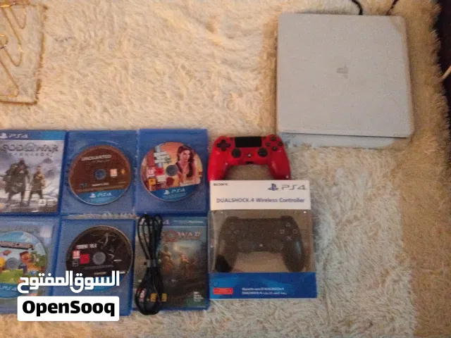 Ps4 مستعمل نظيف بحالة جيدة بسعر 650 ويأتي مع عدة اكسسوارات العاب (اقرأ الوصف)  اربعمية جيجابايت