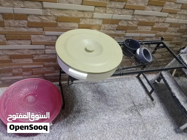 ستاند سنگ للصحون وجدرين خبز