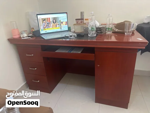 Computer table