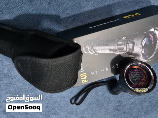 كشاف نايتكور P40 الأمريكي