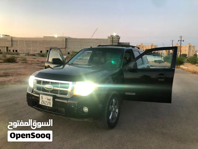 فورد اسكايب نظيفھ للبيع