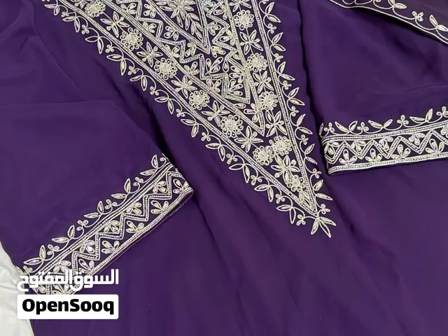 لبسة جديدة راقية مع الشيلة من دار الميم