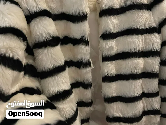 Gap fur coat in amazing condition XS in Rak