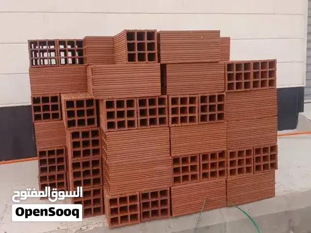 توريد جميع انواع الاسمنت و البطحاء والطوب والتعب توصيل داخل جدة