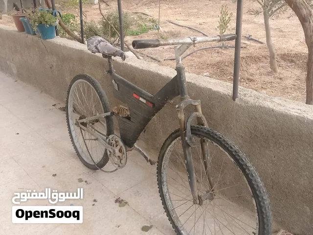 دراجه هوائيه أميركيه جنط 26 بحالة لا بأس بها تحتاج إلى القليل من التعديل