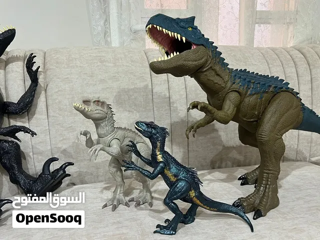 مجسم ديناصور ألوصور عملاق سوبر كولوسال من عالم جوراسيك