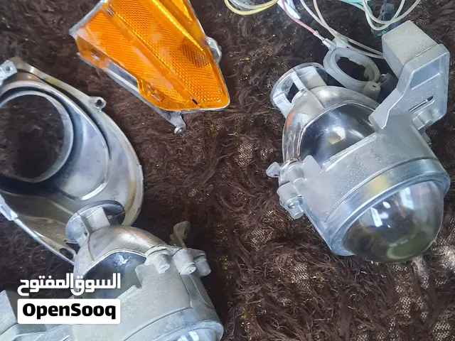 عدسات ضوء امامي للبيع مستعمل بحال الوكاله