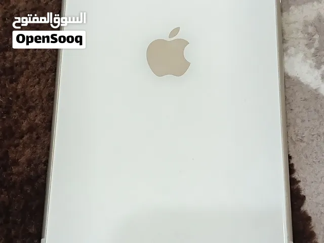 Apple iPhone 11 64 GB in Muscat