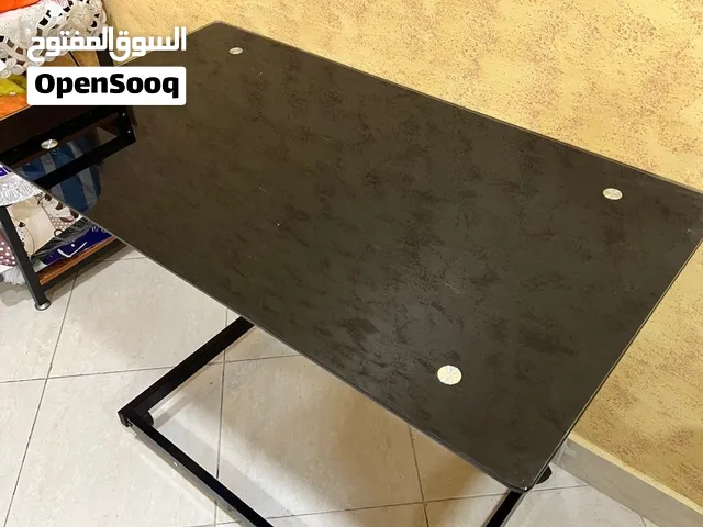 طاولتين للبيع بحالة ممتازة