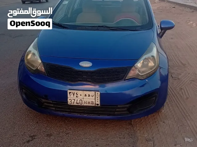 كيا ريو موديل 2013