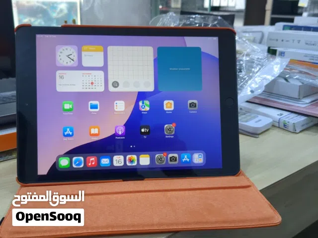 The iPad 7th eration is a reliable and versatile tablet, perfect for productivity,  128GB. 32GB