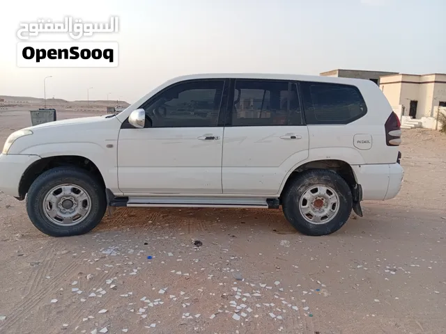 تويوتاء الدفع الرباعي لأن كروزر برادو