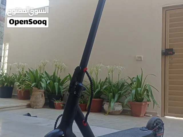سكوتر كهربائية  نظيف حاله ممتازه